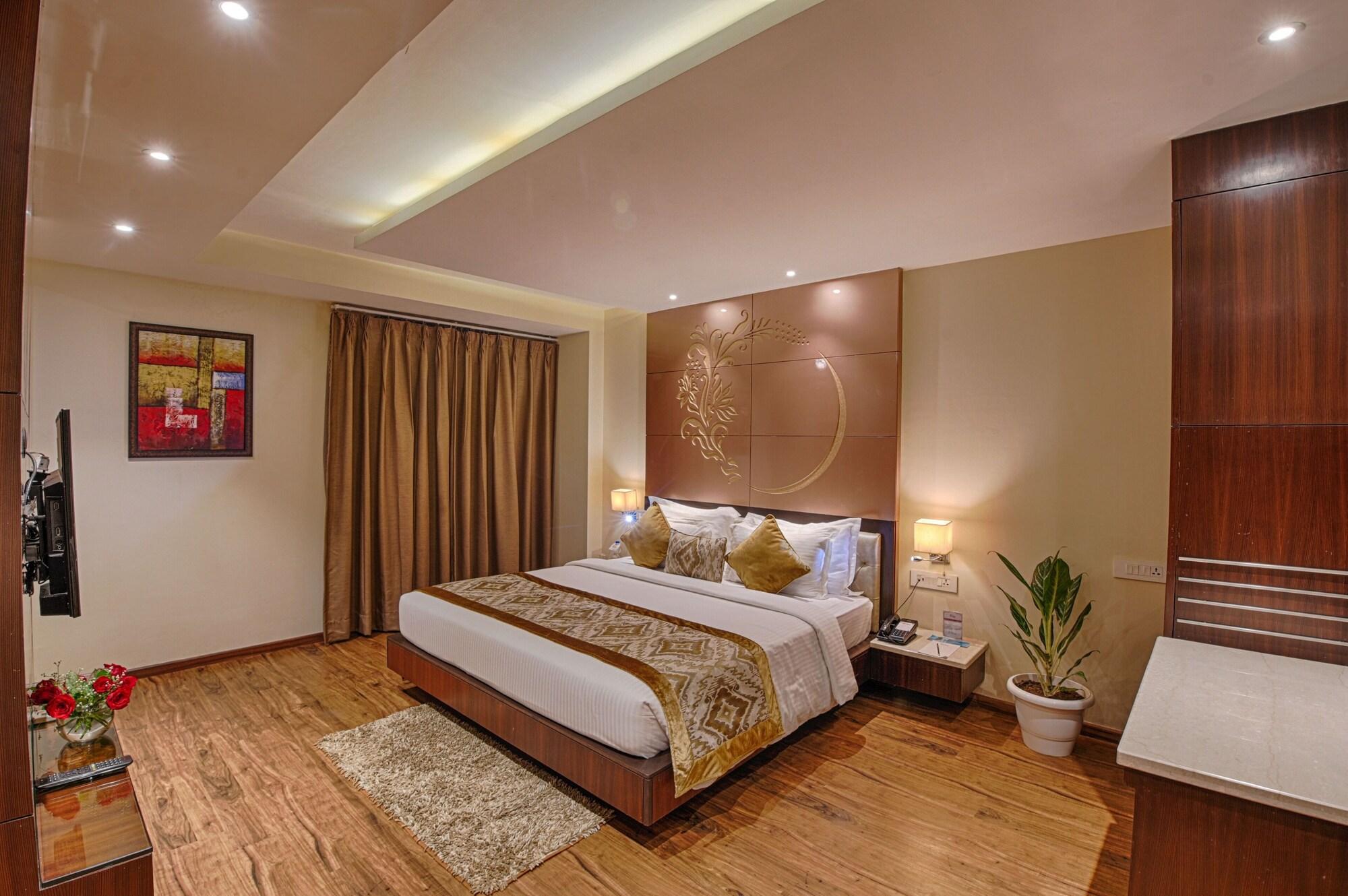 קוטה Hotel Lilac מראה חיצוני תמונה