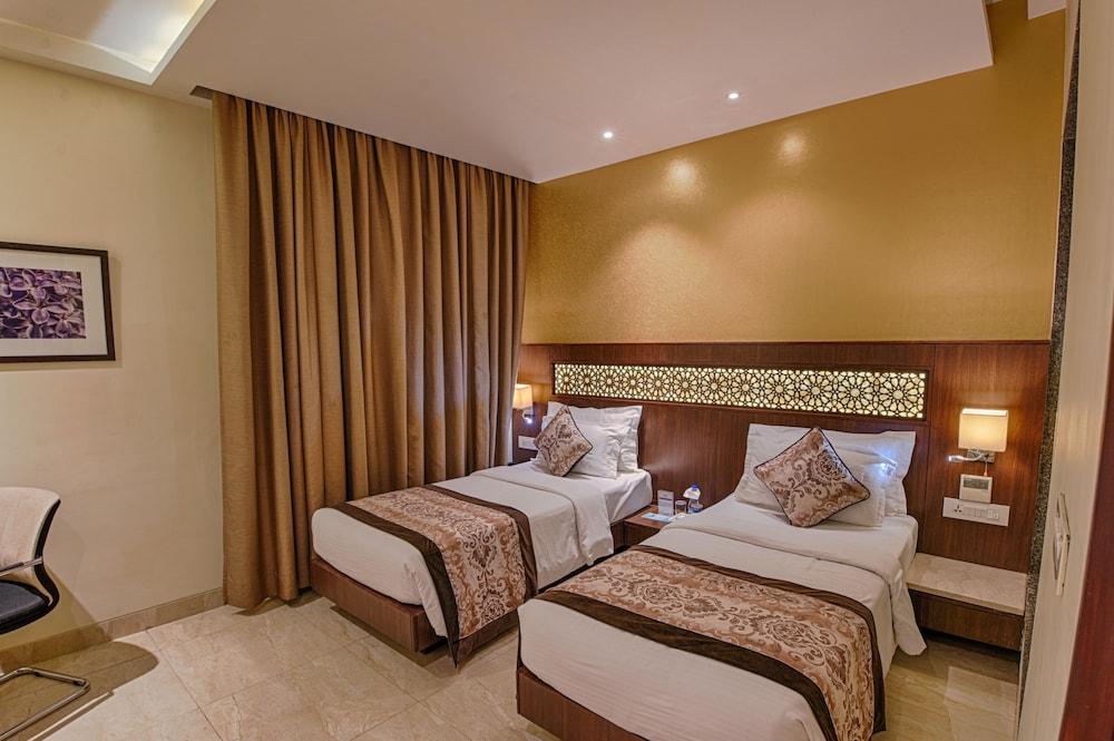 קוטה Hotel Lilac מראה חיצוני תמונה