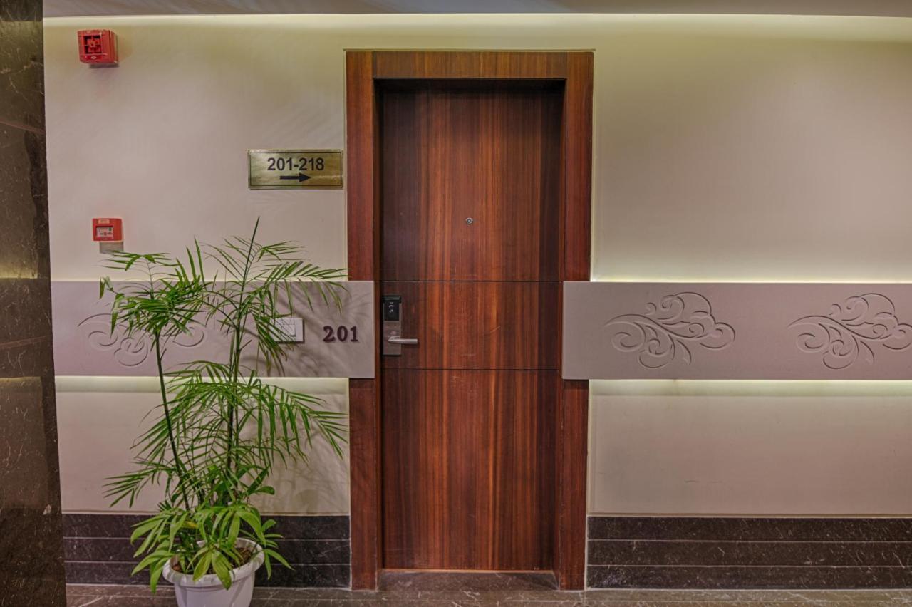 קוטה Hotel Lilac מראה חיצוני תמונה