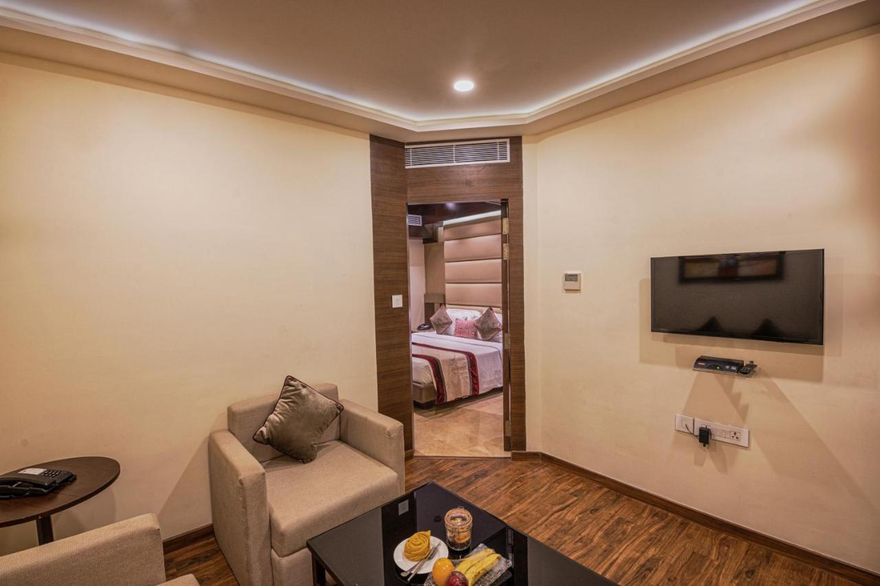 קוטה Hotel Lilac מראה חיצוני תמונה