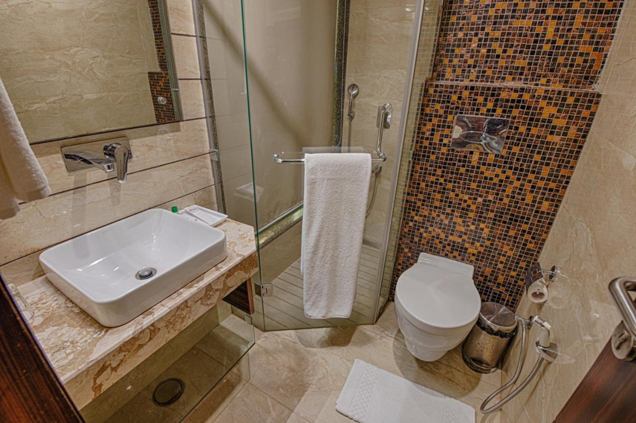 קוטה Hotel Lilac מראה חיצוני תמונה